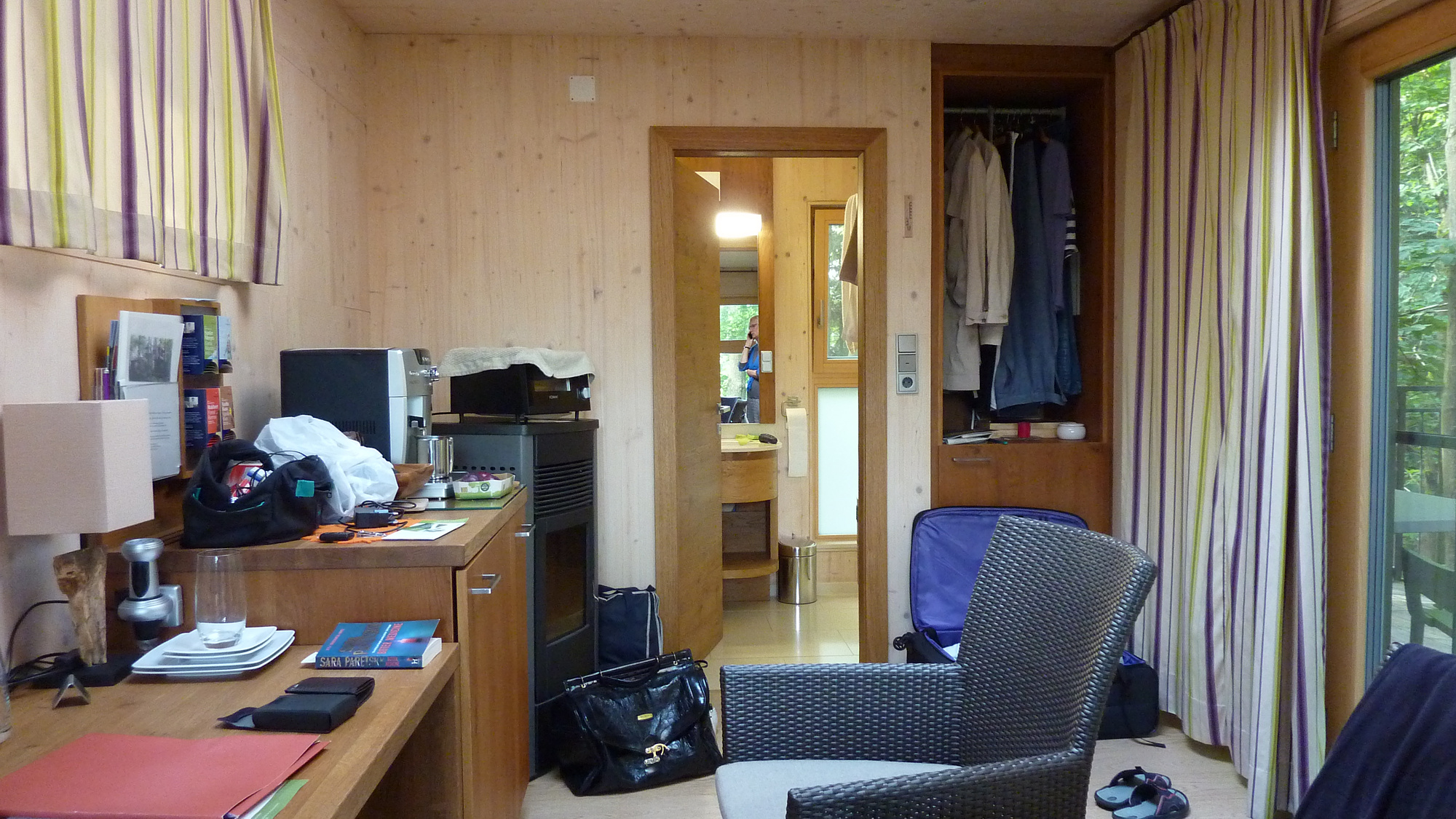 tree-house-interior-edith.jpg