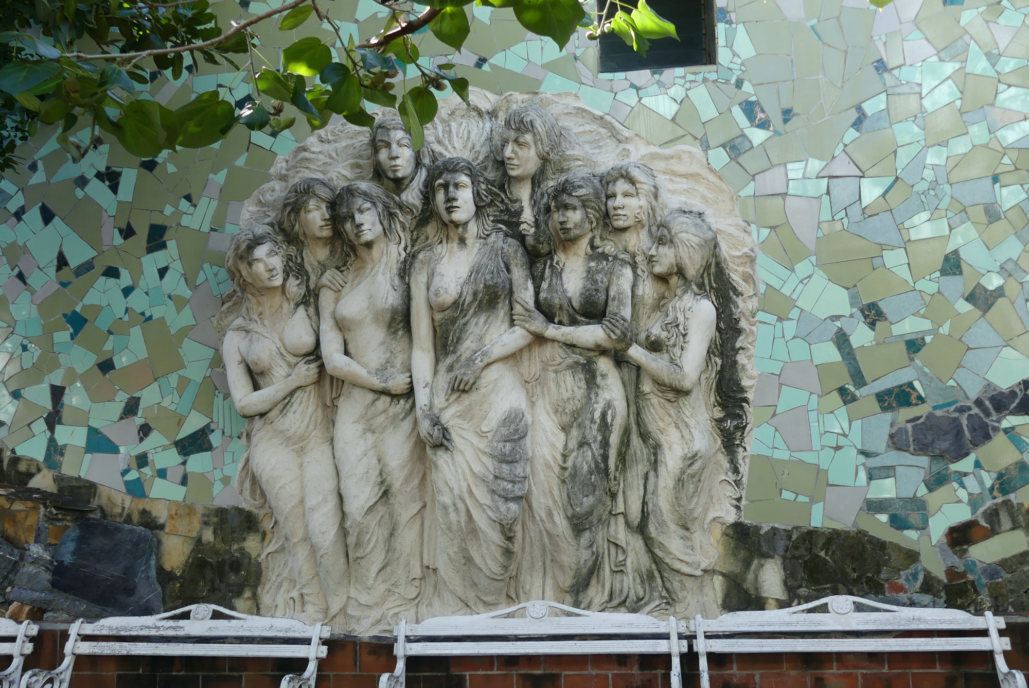 cienfuegos-mural-cafe.jpg
