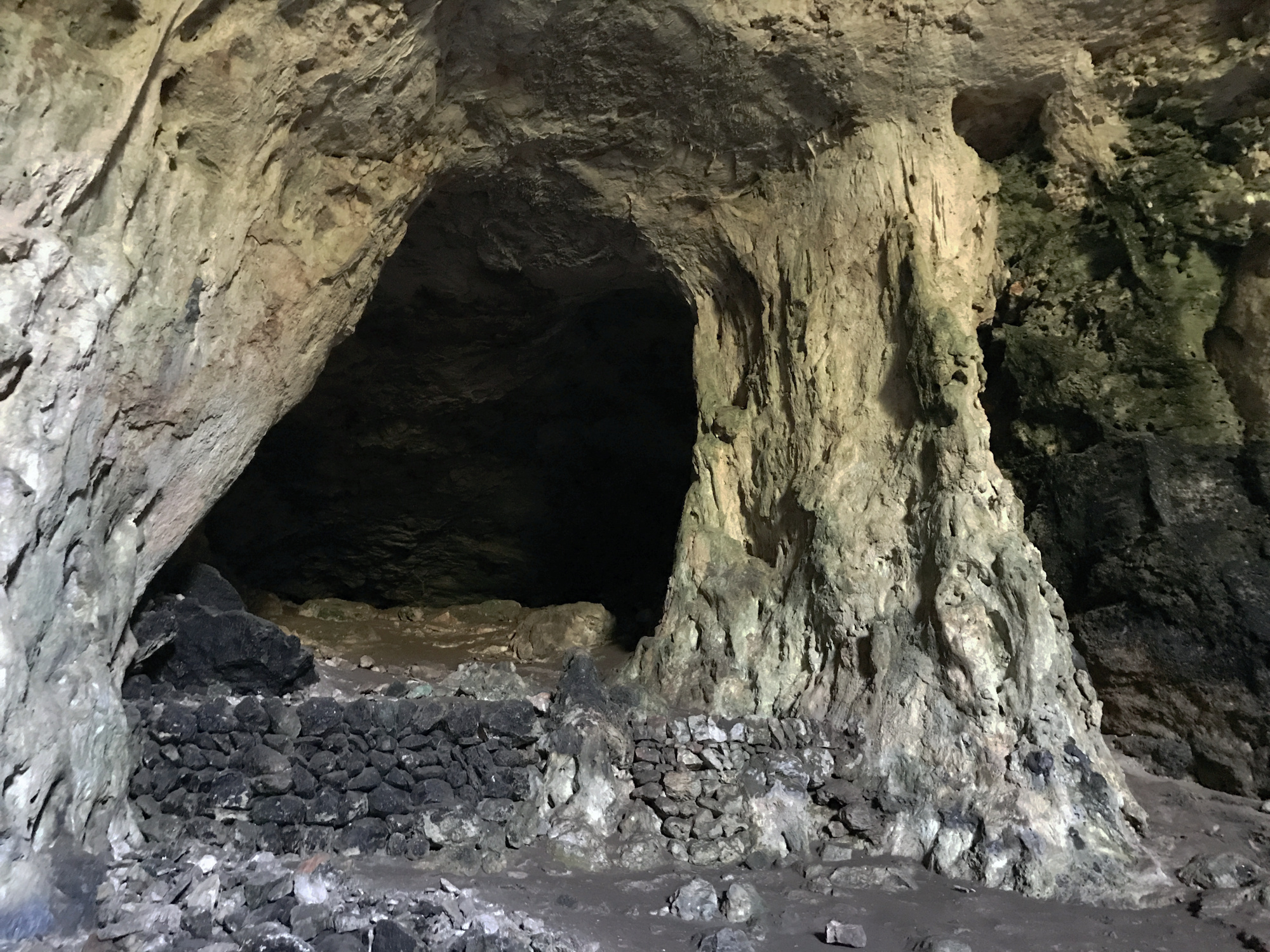 cova-des-coloms-2.jpg