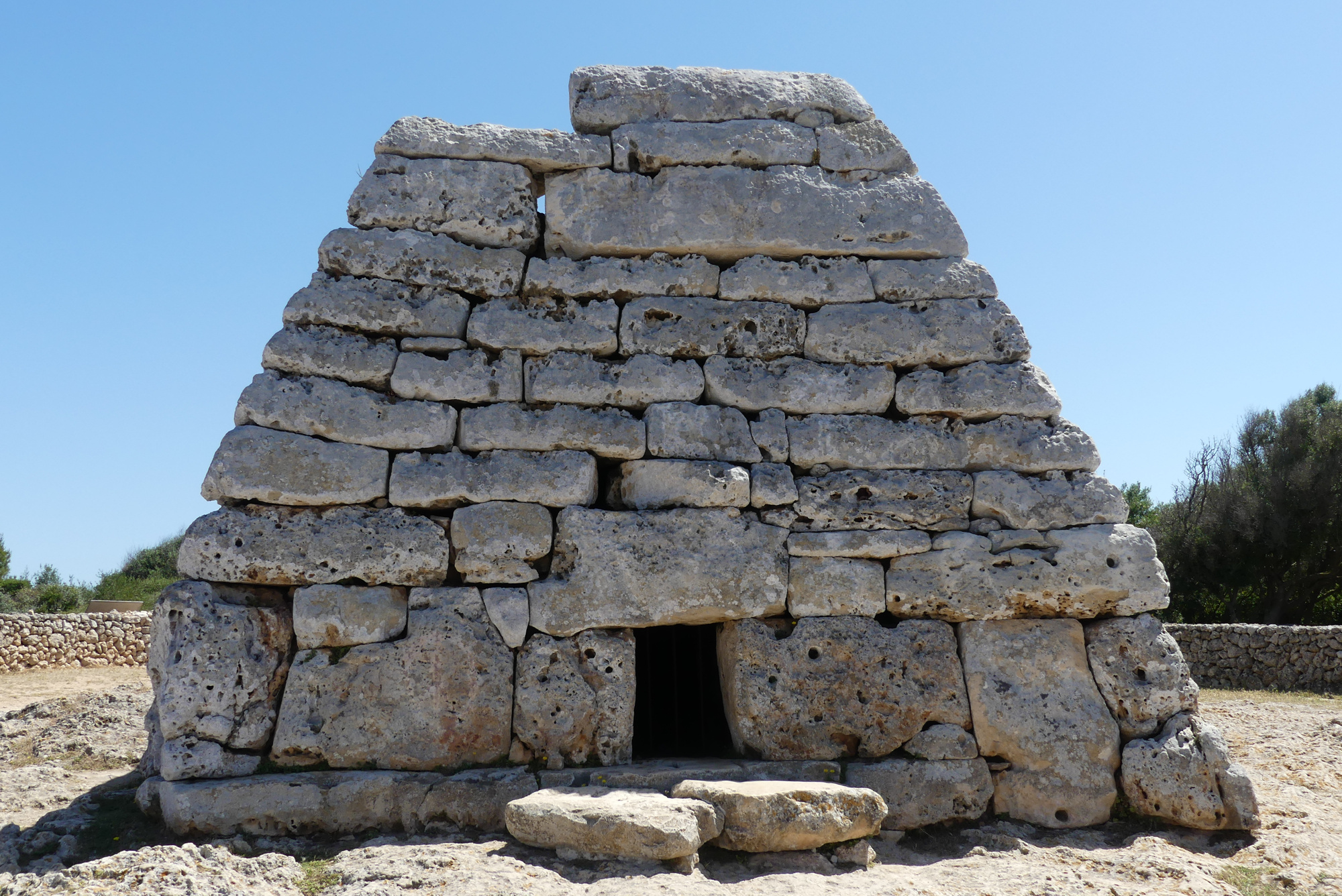 naveta-des-tudons-3.jpg