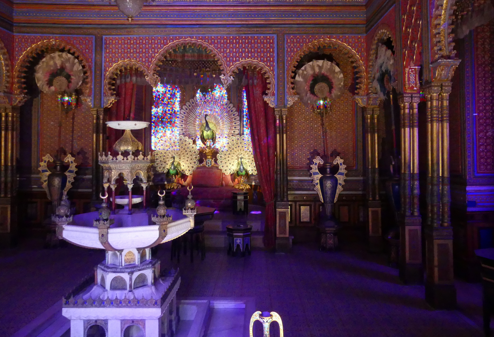 linderhof-moorish-pavilion-1.jpg