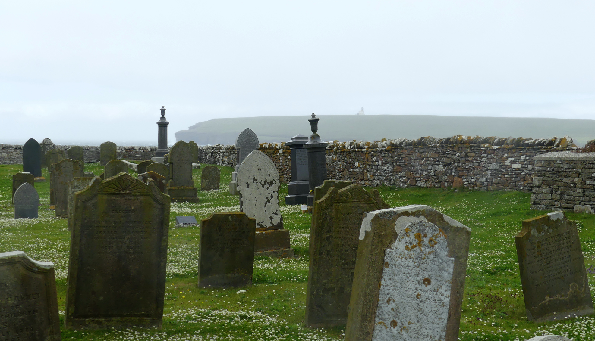 birsay-st-magnus-church-cemetery.jpg