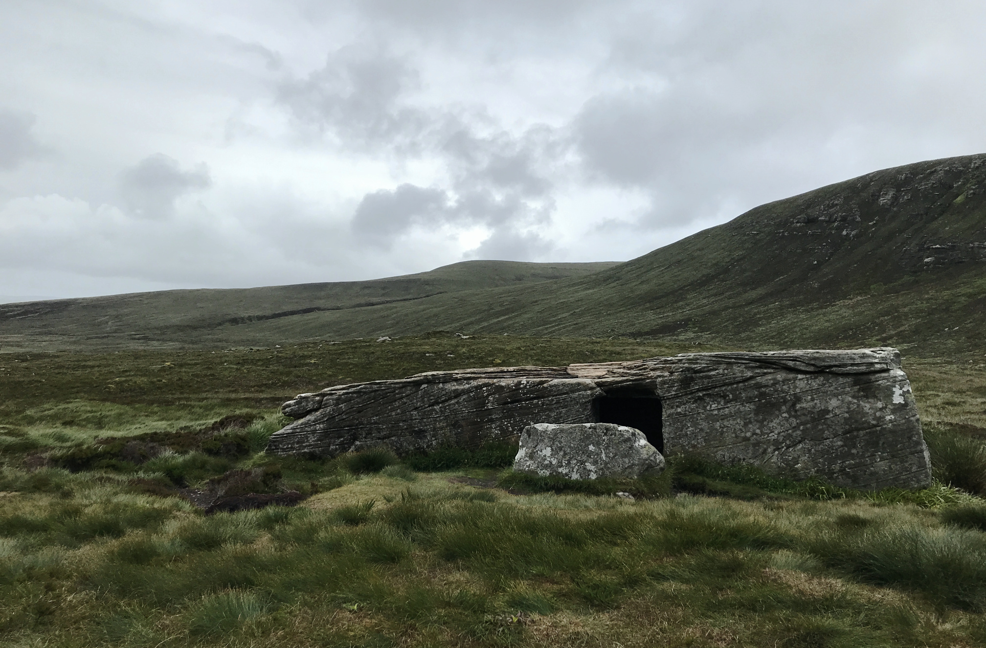 dwarfie-stane-on-hoy.jpg