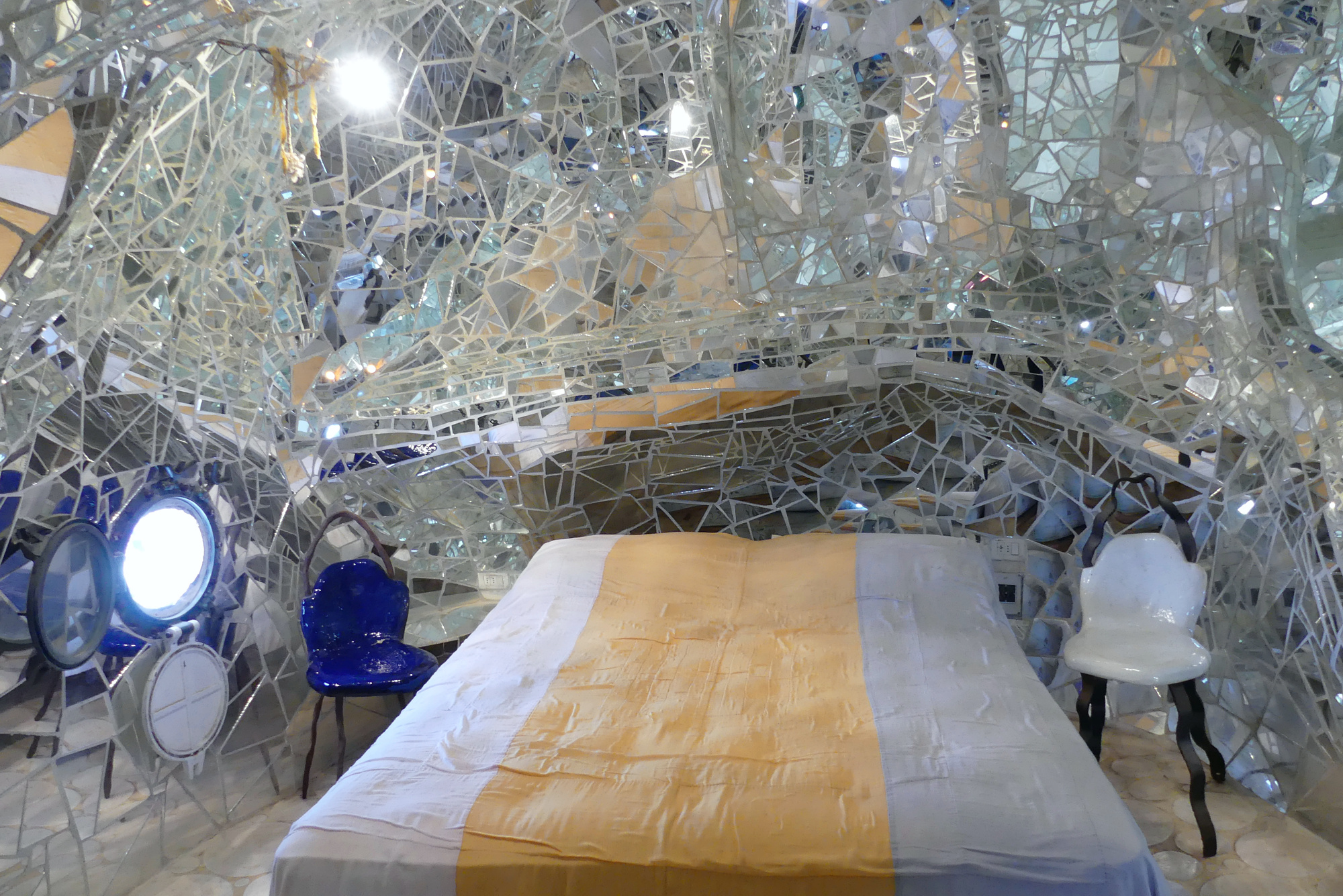 tarot-garden-the-empress-bed.jpg