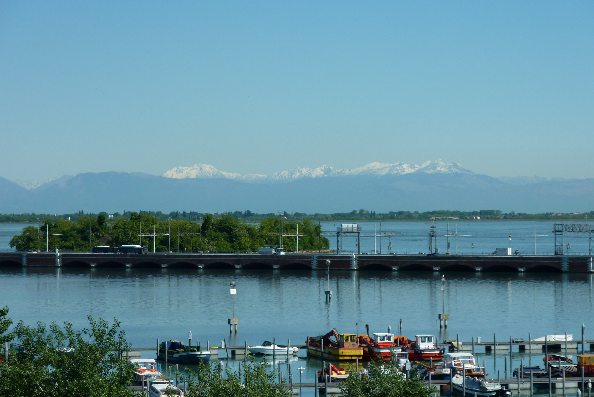 mountains-seen-from-tronchetto-parking-house-2016.jpg
