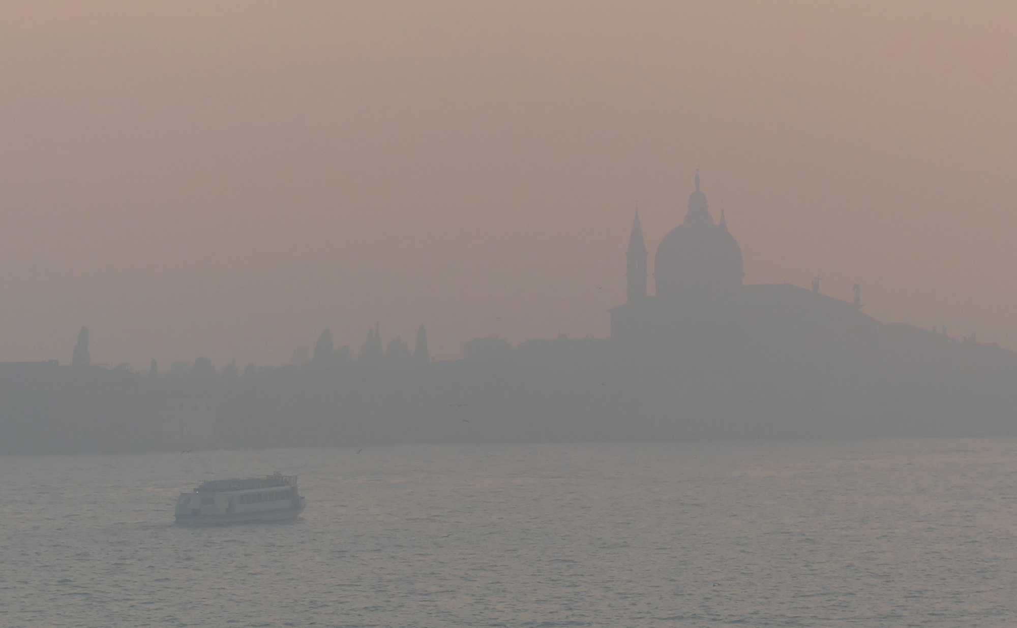 redentore-fog-sundown.jpg