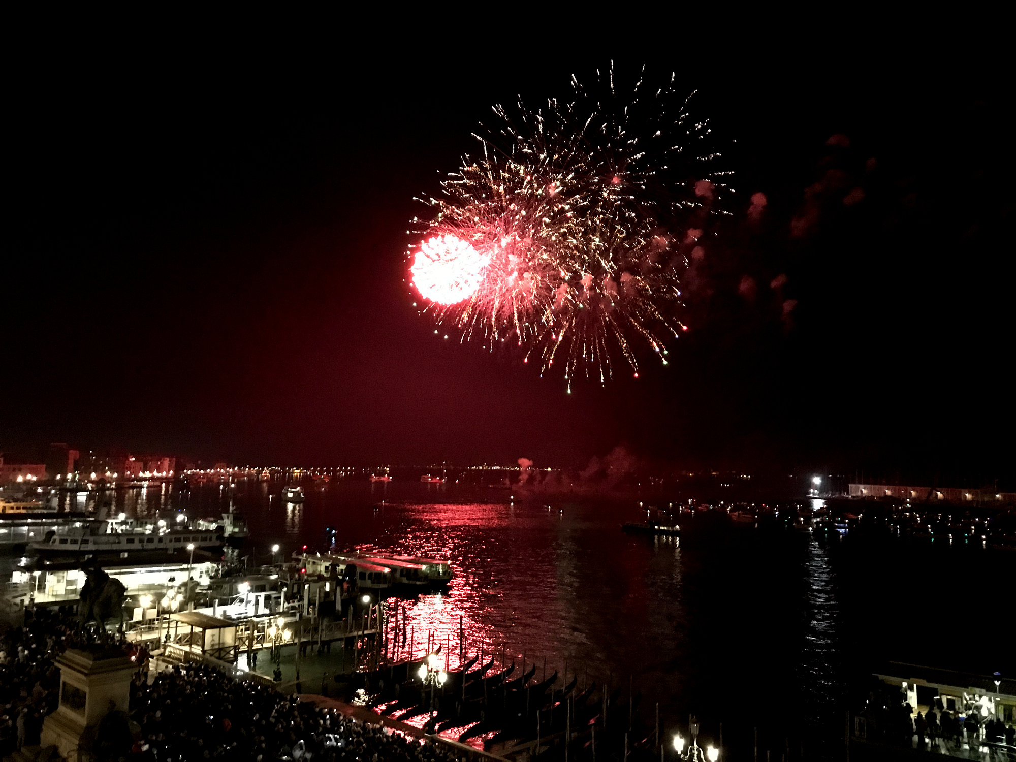venice-fireworks-075.jpg